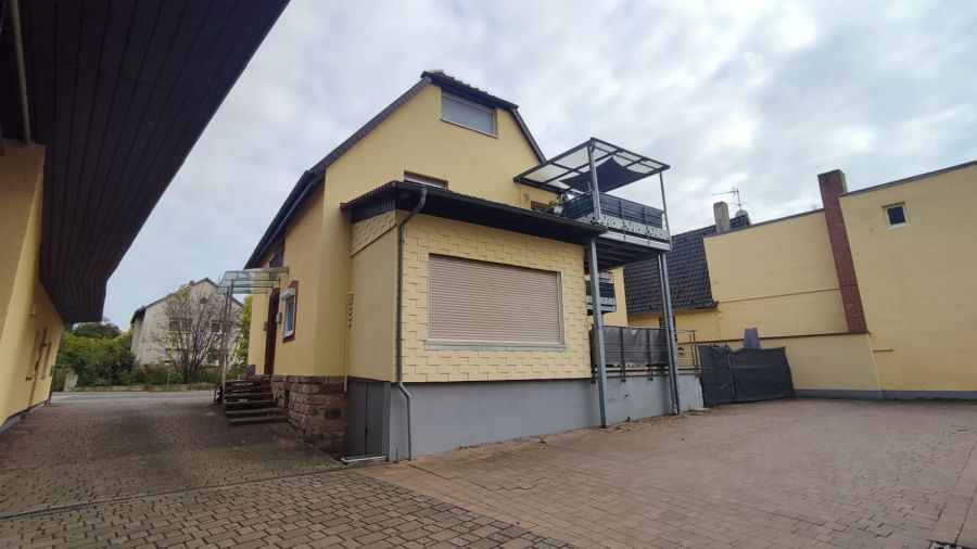 Rückseite Haupthaus Hof