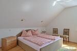 (EF0504_M) Dresden: Ullersdorf, großzügige möblierte Wohnung mit eigenem Balkon in ruhigem EFH, 500 Meter zum Golfplatz - Etagenwohnung Radeberg Ullersdorf | Angebot:26876730