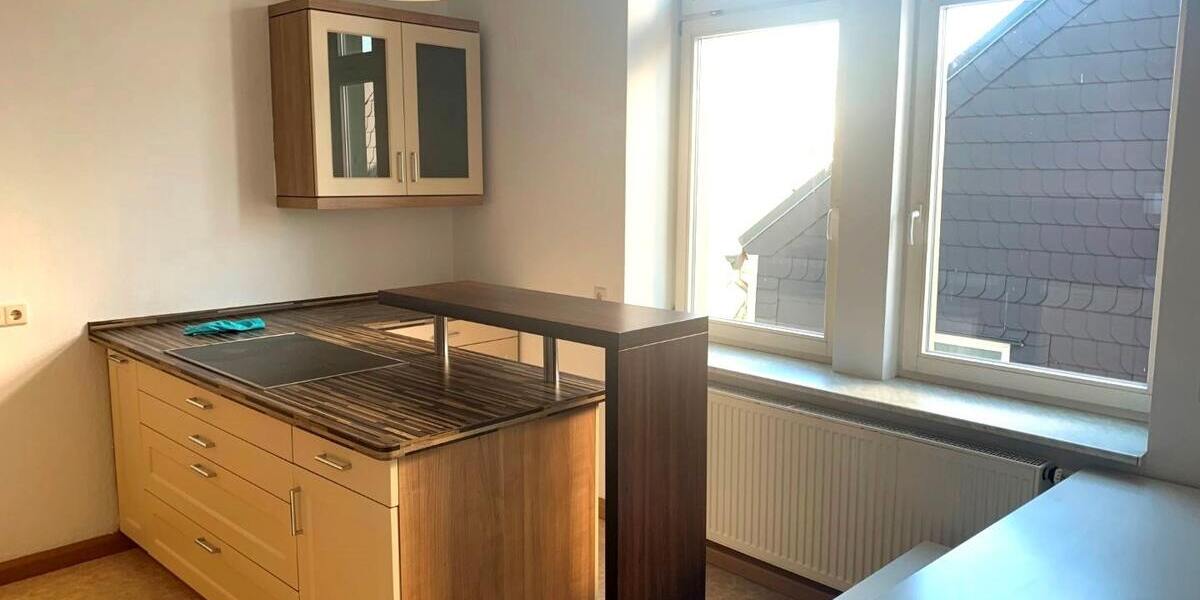 Küche mit Küchentresen 2.OG