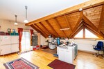 Großzügiges Zuhause mit umzäunten Gartengrundstück und vielseitigem Studio - Einfamilienhaus Schönthal | Angebot:27038045