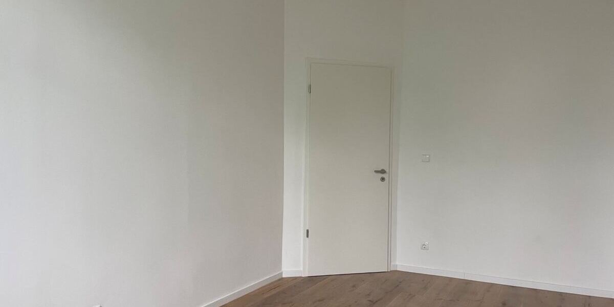Beispiel Fußboden und Zimmertür
