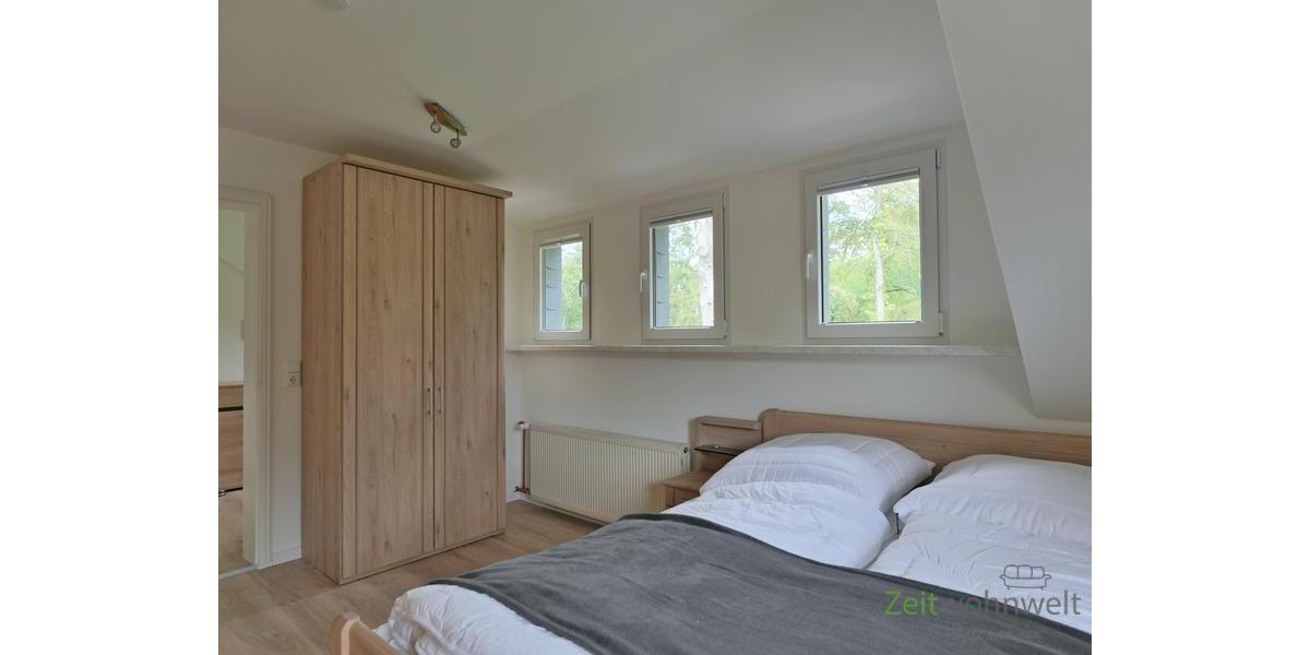 Kleiderschrank im Schlafzimmer