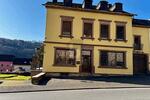 CHARMANTES HAUS MIT BLICK AUF SCHLOSS MALBERG - Einfamilienhaus Malberg | Angebot:27359803