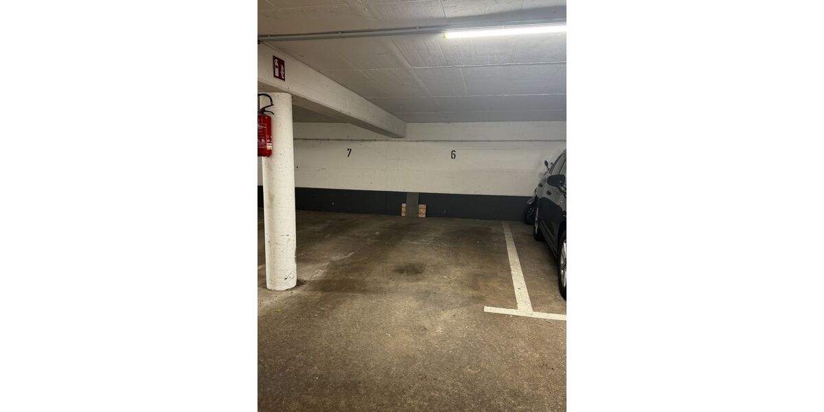 Tiefgaragenstellplatz
