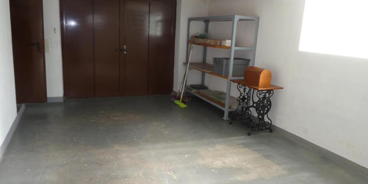 Garage 1