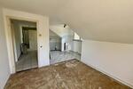 VIEL POTENTIAL, GEMÜTLICH MIT GARAGE UND STELLPLATZ - Etagenwohnung Wolpertswende | Angebot:27077189