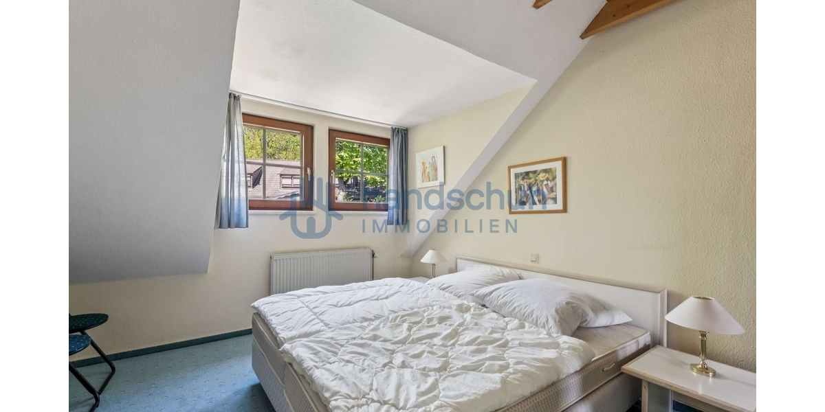 Schlafzimmer 1