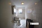 3 Wohnungen je 60 m² + mehrere Hallen Carport + Freifläche 1000m² + Parkflächen Garagen Carports - Gewerbeobjekt Barenburg | Angebot:18624765