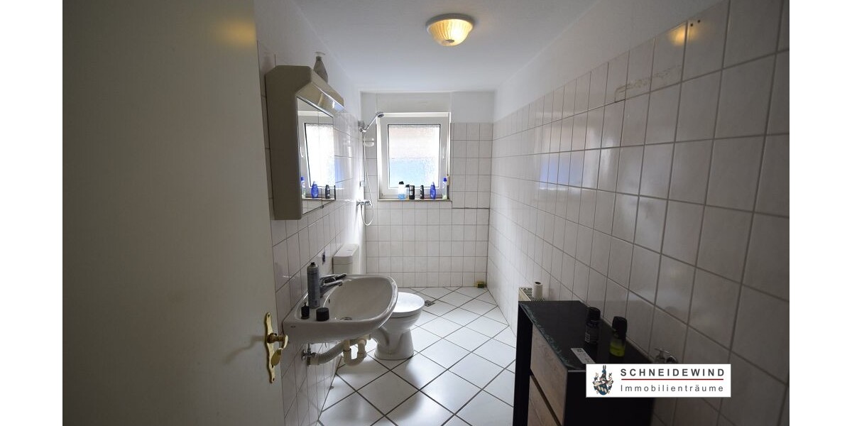 k-Bad mit Dusche