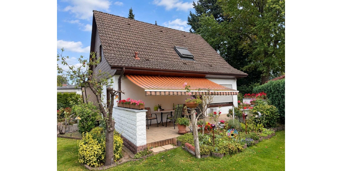 Ruhiges Wohnen in zweiter Reihe – Einfamilienhaus mit Garten und Vollkeller in Rudow - Einfamilienhaus Berlin Neukölln | Angebot:27439733