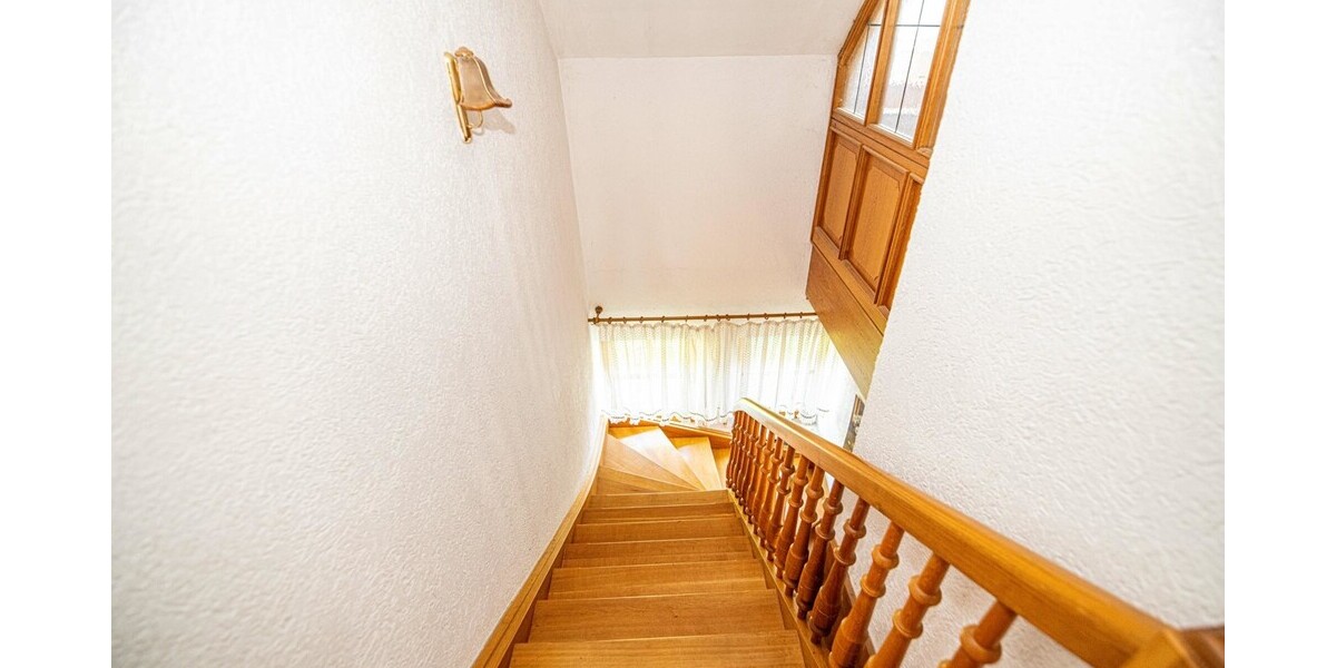 DG_Treppe_zum_EG