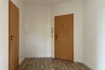 Zur ANLAGE: Komplett renoviert und modernisiert - mit Tageslichtbad, Balkon, Garage und Stellplatz! - Erdgeschoßwohnung Bärenstein Niederschlag | Angebot:26003489
