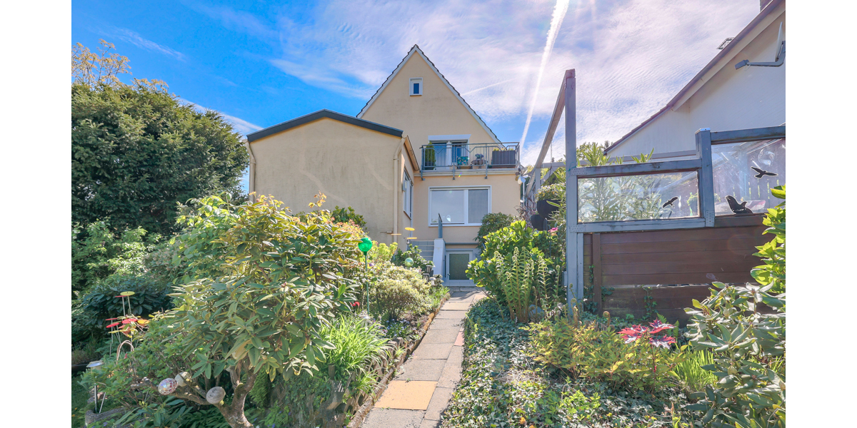 Gartenseitige Hausansicht