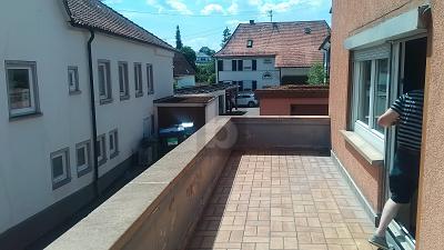 RAUMWUNDER FÜR BERUF UND GROßFAMILIEN - Mehrfamilienhaus, Wohnhaus Bisingen | Angebot:27095200