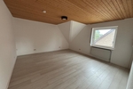 Oberwohnung mit Balkon am Obenende in zentraler Lage - Dachgeschoßwohnung Papenburg | Angebot:26095806