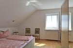 (EF0504_M) Dresden: Ullersdorf, großzügige möblierte Wohnung mit eigenem Balkon in ruhigem EFH, 500 Meter zum Golfplatz - Etagenwohnung Radeberg Ullersdorf | Angebot:26876730