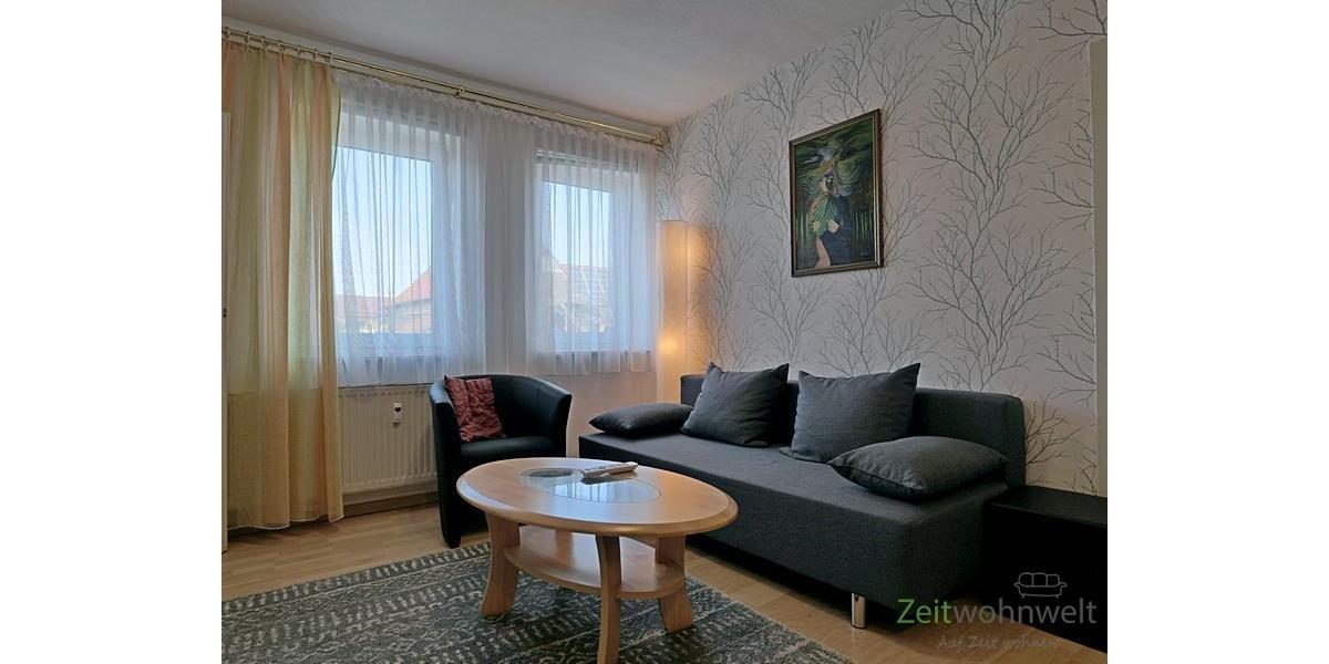 Wohnzimmercouch und Sessel