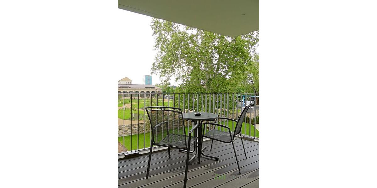 überdachter Balkon