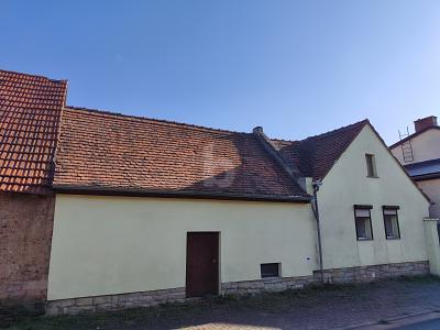 LÄNDLICHES WOHNEN MIT GESCHICHTE - Reihenmittelhaus Allstedt | Angebot:27365677