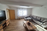 Großzügiges Wohnen für zwei Generationen: Poolbereich mit Poolbar und barrierefreiem EG - Zweifamilienhaus Katzweiler | Angebot:27159280